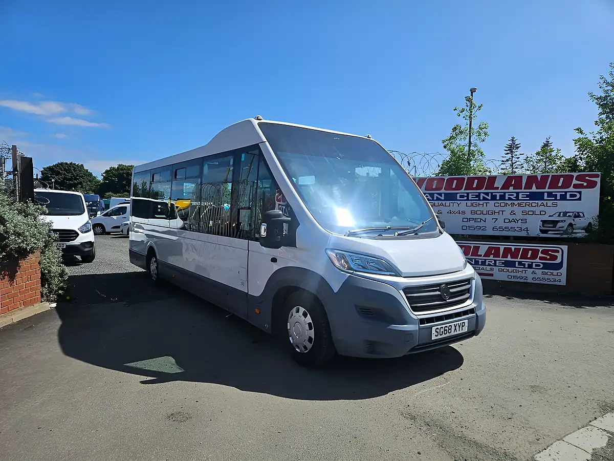 Used 2018 Fiat Ducato 42 Lwb Bus White - Front View