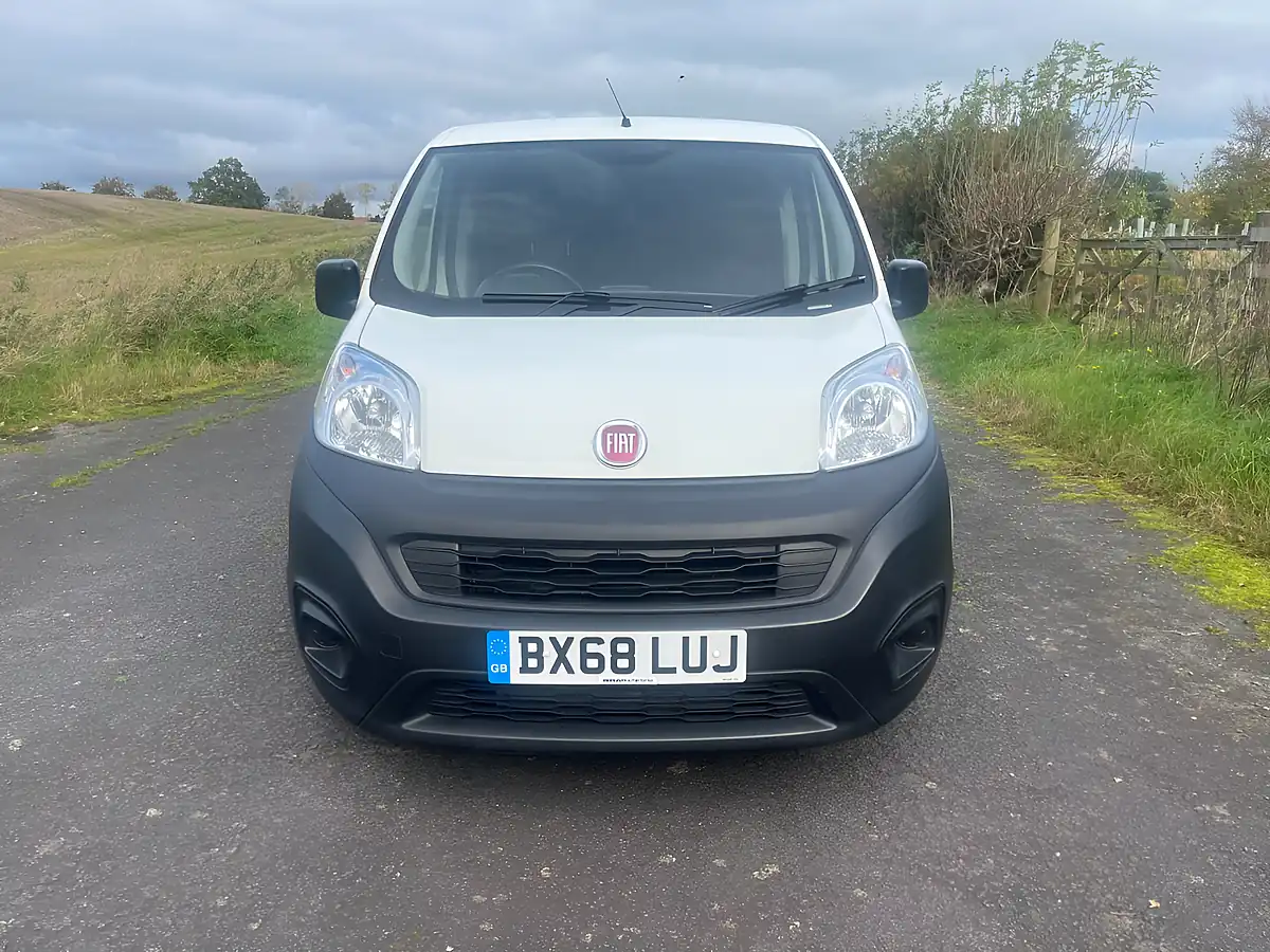 Used 2018 Fiat Fiorino Car Derived Van White - Interior and Exterior details 2