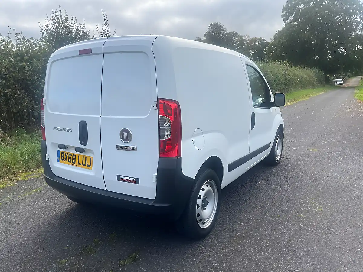Used 2018 Fiat Fiorino Car Derived Van White - Interior and Exterior details 6