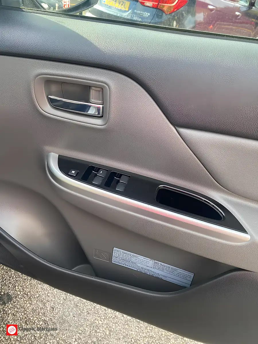 Used 2018 Fiat Fullback Cross Double Cab Metallic Silver - Interior and Exterior details 12