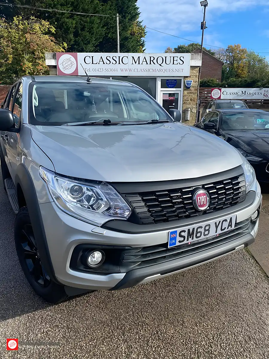 Used 2018 Fiat Fullback Cross Double Cab Metallic Silver - Interior and Exterior details 3