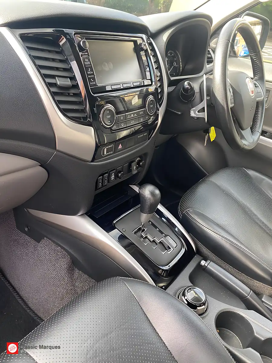 Used 2018 Fiat Fullback Cross Double Cab Metallic Silver - Interior and Exterior details 5