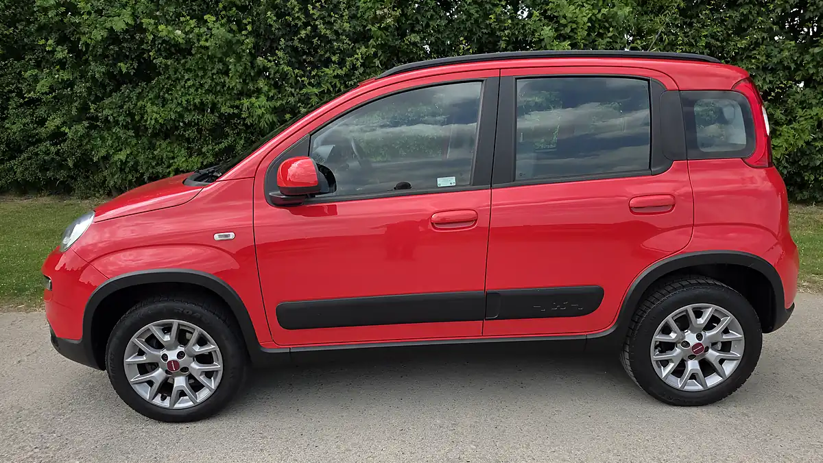 Used 2018 Fiat Panda 4X4 Red - Interior and Exterior details 2