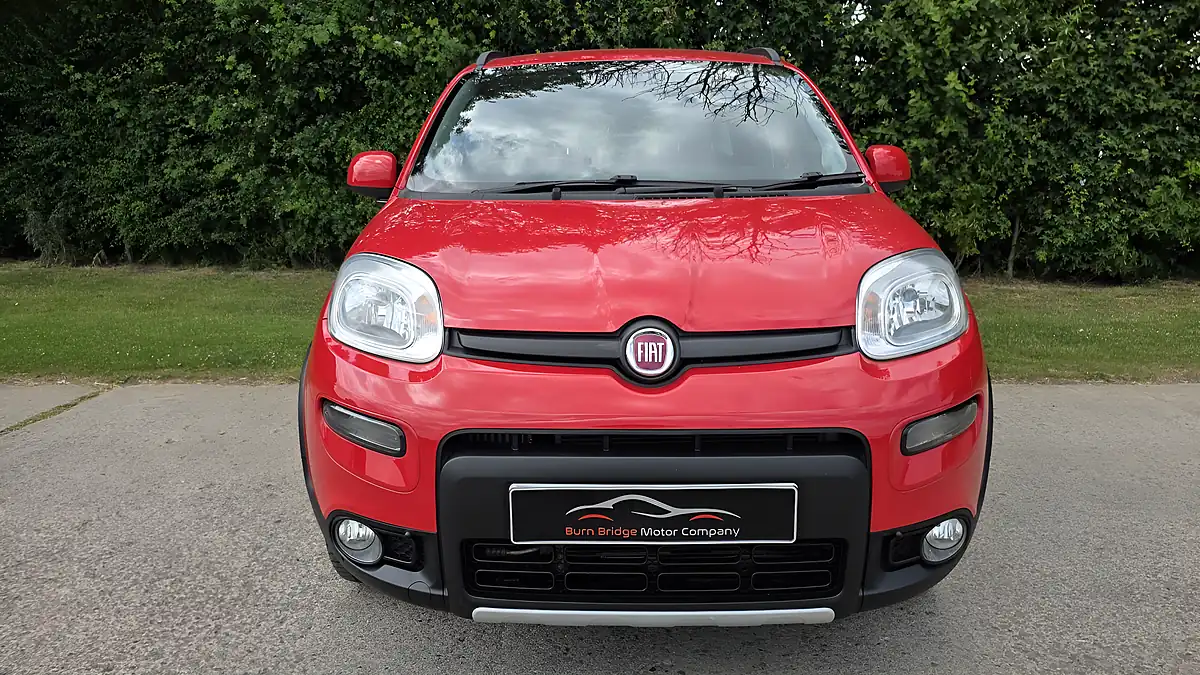 Used 2018 Fiat Panda 4X4 Red - Interior and Exterior details 8