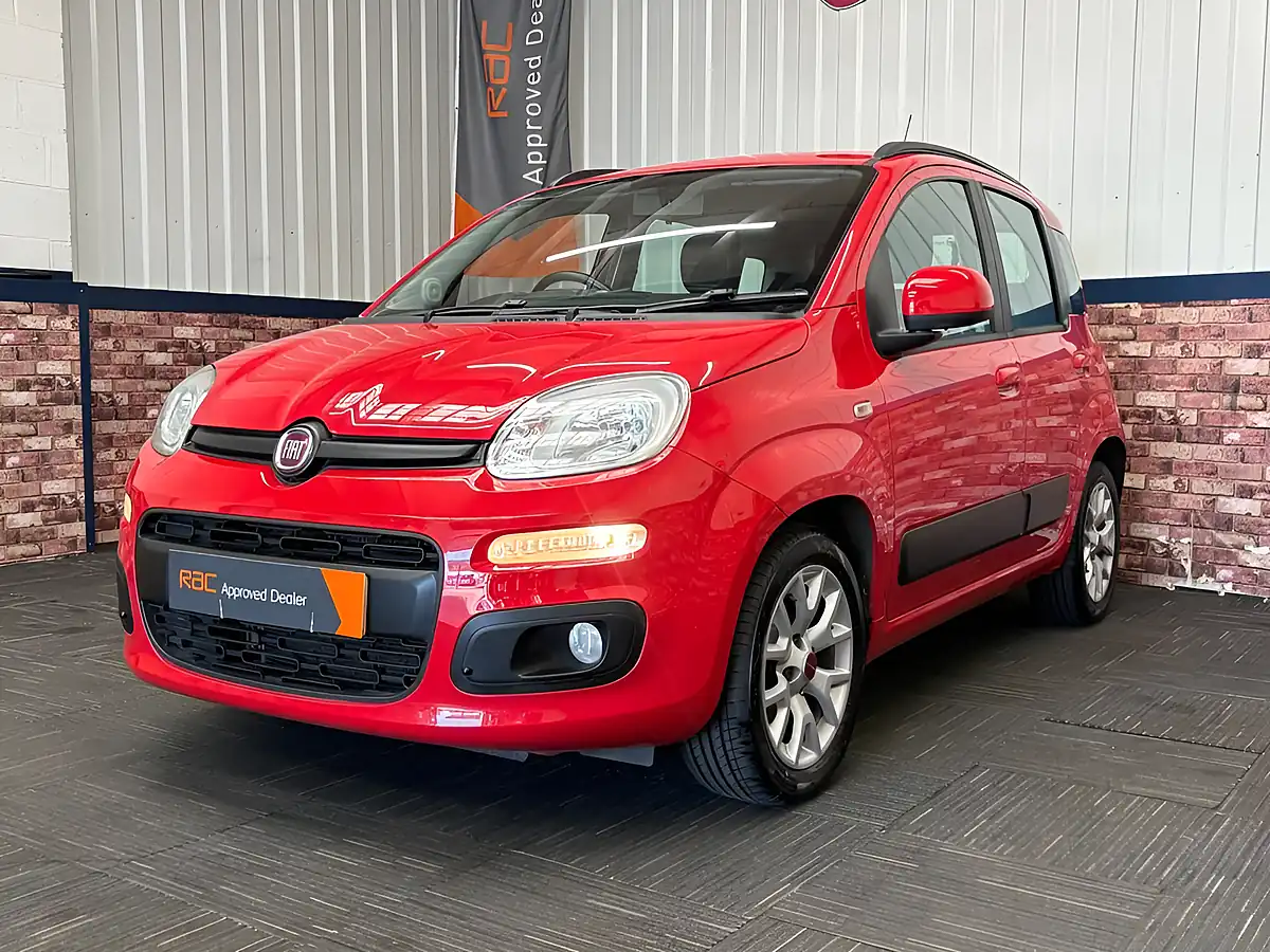 Used 2018 Fiat Panda Lounge Tango Red - Interior and Exterior details 13