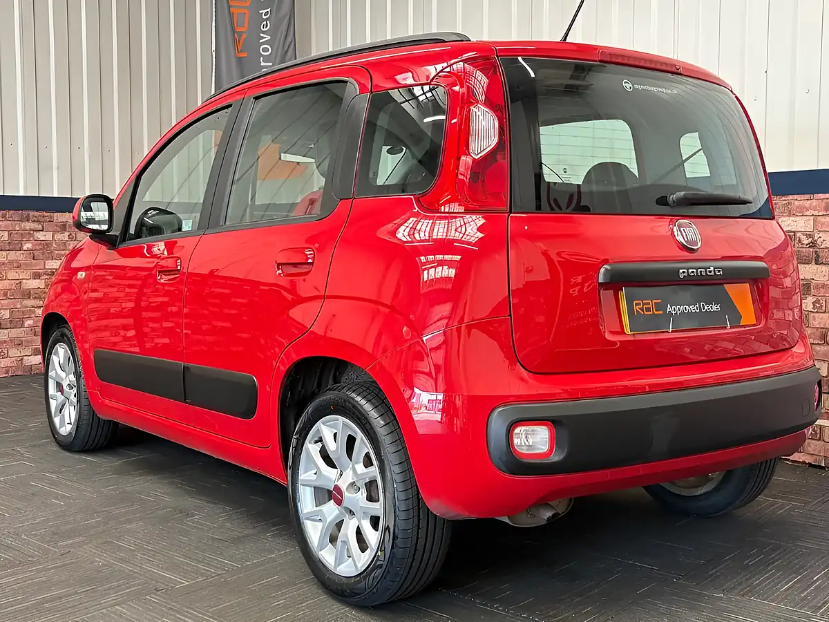 Used 2018 Fiat Panda Lounge Tango Red - Interior and Exterior details 15