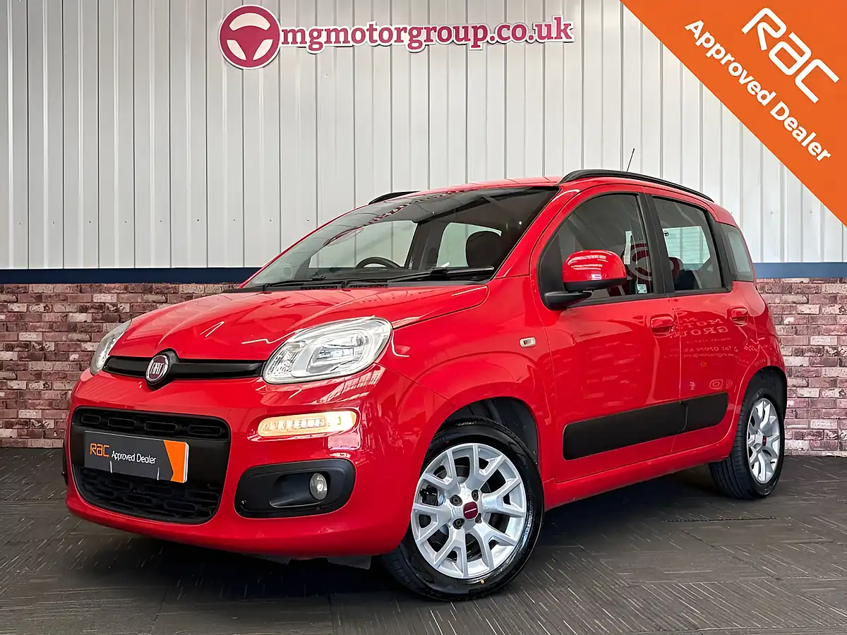 Used 2018 Fiat Panda Lounge Tango Red - Interior and Exterior details 2