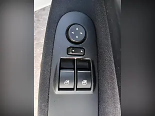 Used 2018 Fiat Punto Pop + White - Interior and Exterior details 12