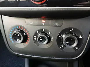 Used 2018 Fiat Punto Pop + White - Interior and Exterior details 13