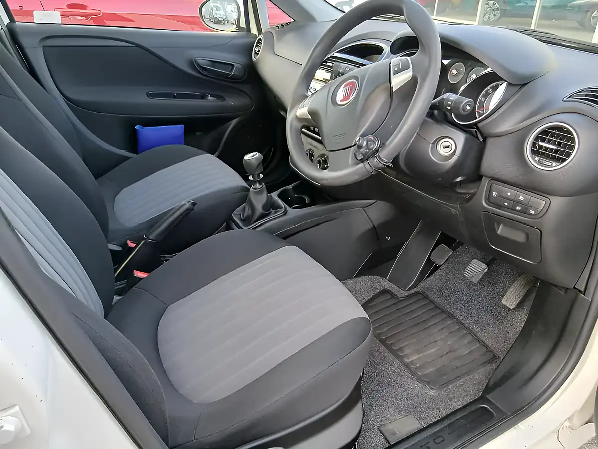 Used 2018 Fiat Punto Pop + White - Interior and Exterior details 8