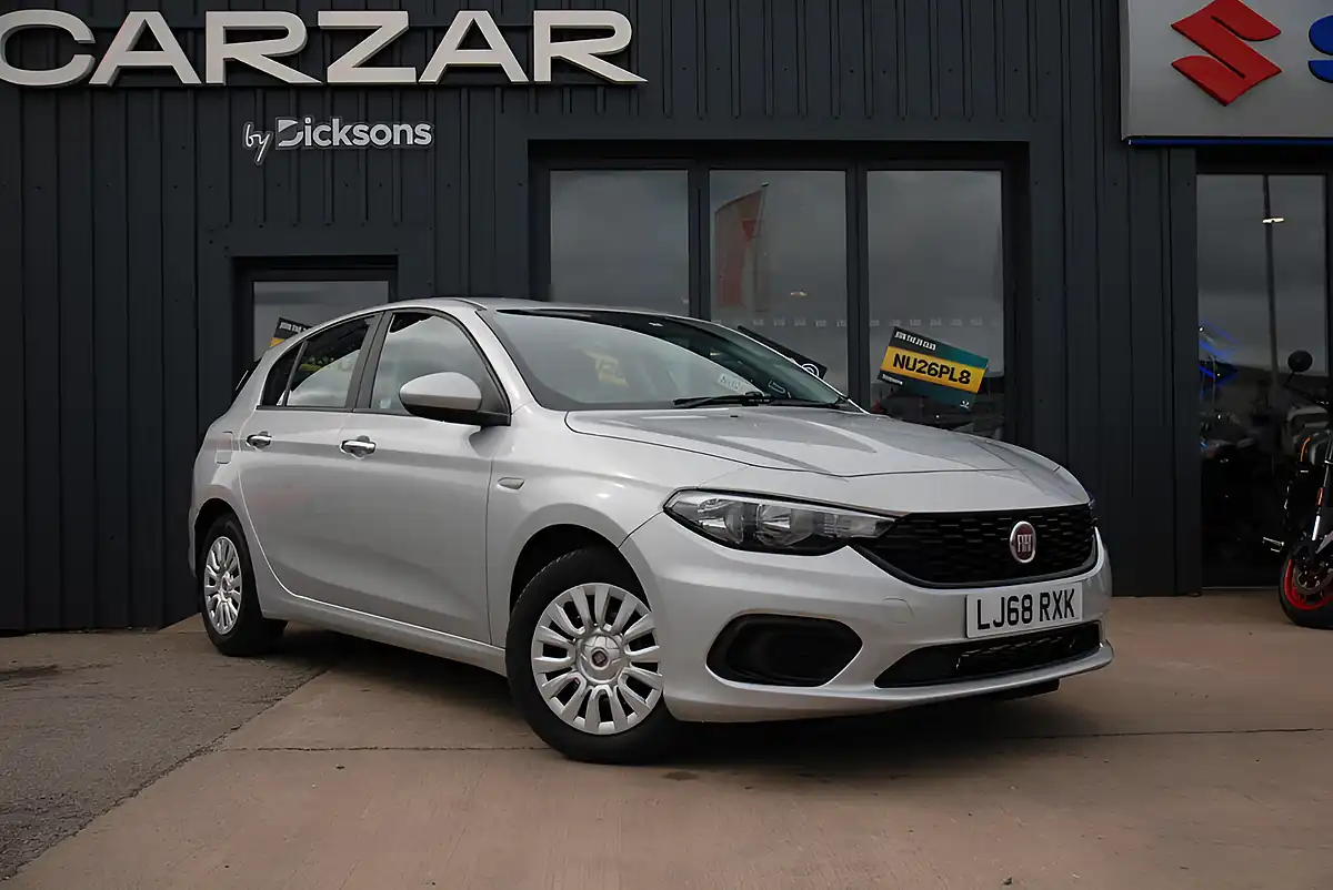 Used 2018 Fiat Tipo Easy Grey - Front View