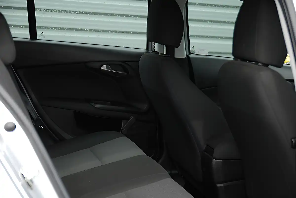 Used 2018 Fiat Tipo Easy Grey - Interior and Exterior details 8
