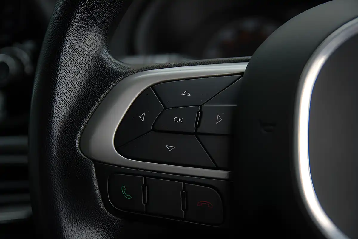 Used 2018 Fiat Tipo Easy Grey - Interior and Exterior details 9