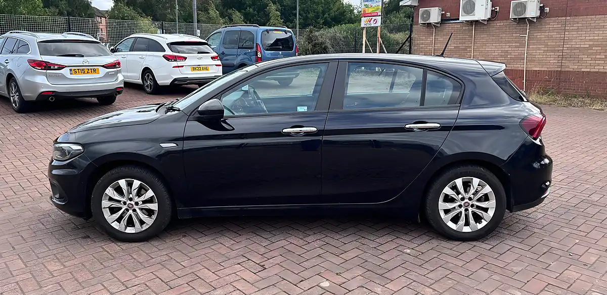 Used 2018 Fiat Tipo Easy Plus Black - Interior and Exterior details 2