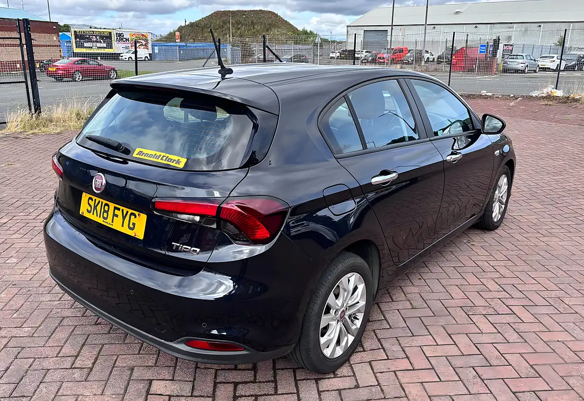 Used 2018 Fiat Tipo Easy Plus Black - Interior and Exterior details 3