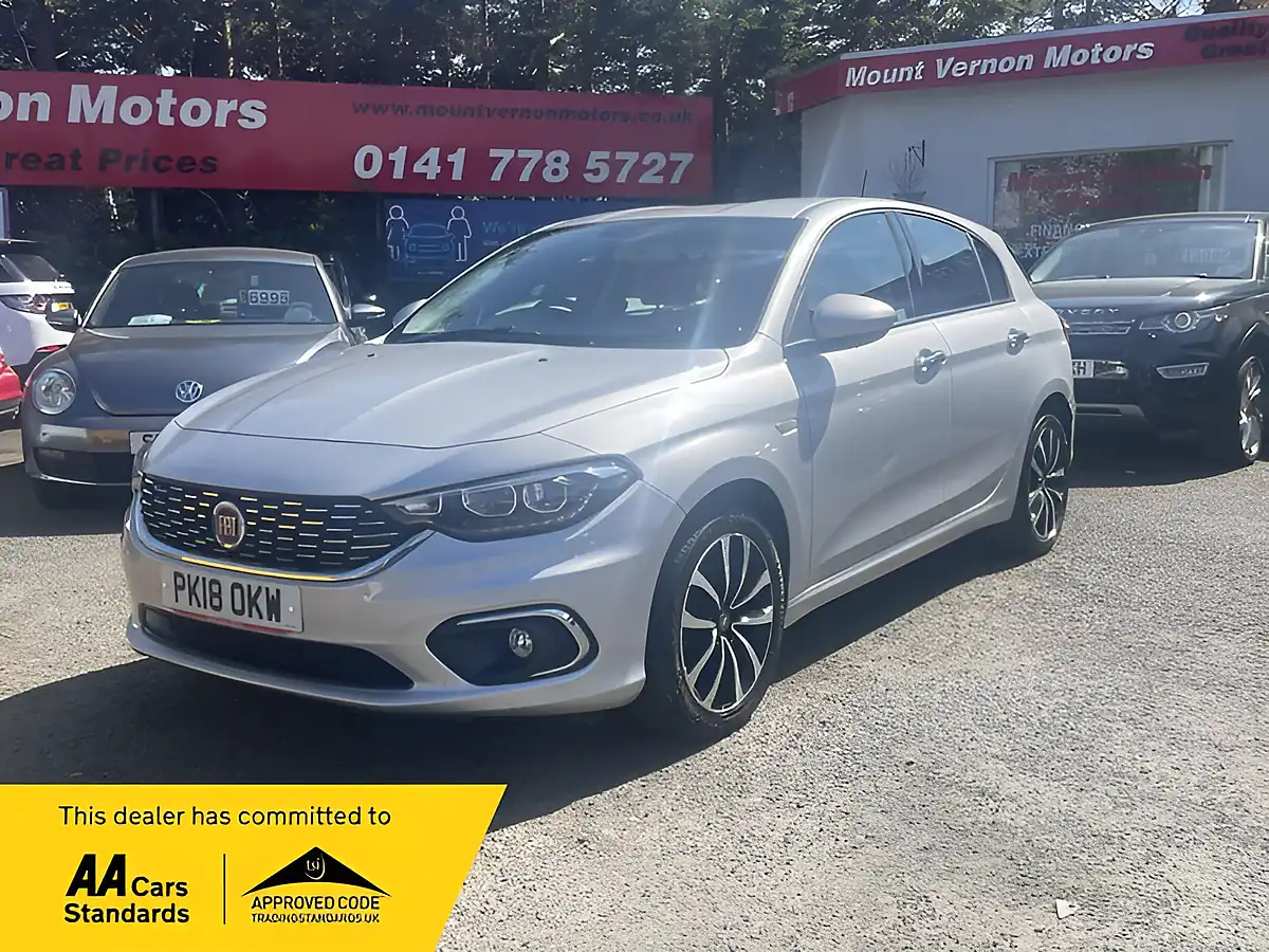 Used 2018 Fiat Tipo Lounge Grey - Front View