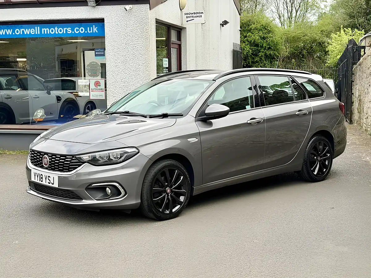 Used 2018 Fiat Tipo Lounge Grey - Interior and Exterior details 10