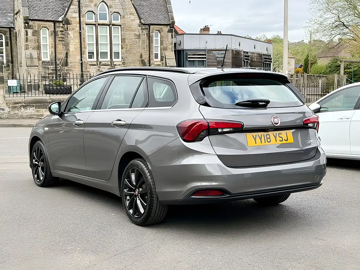 Used 2018 Fiat Tipo Lounge Grey - Interior and Exterior details 12
