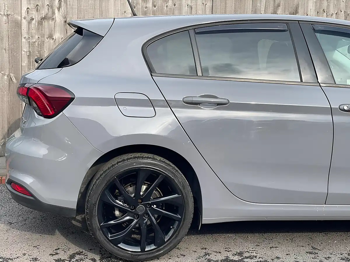 Used 2018 Fiat Tipo S-Design Grey - Interior and Exterior details 16