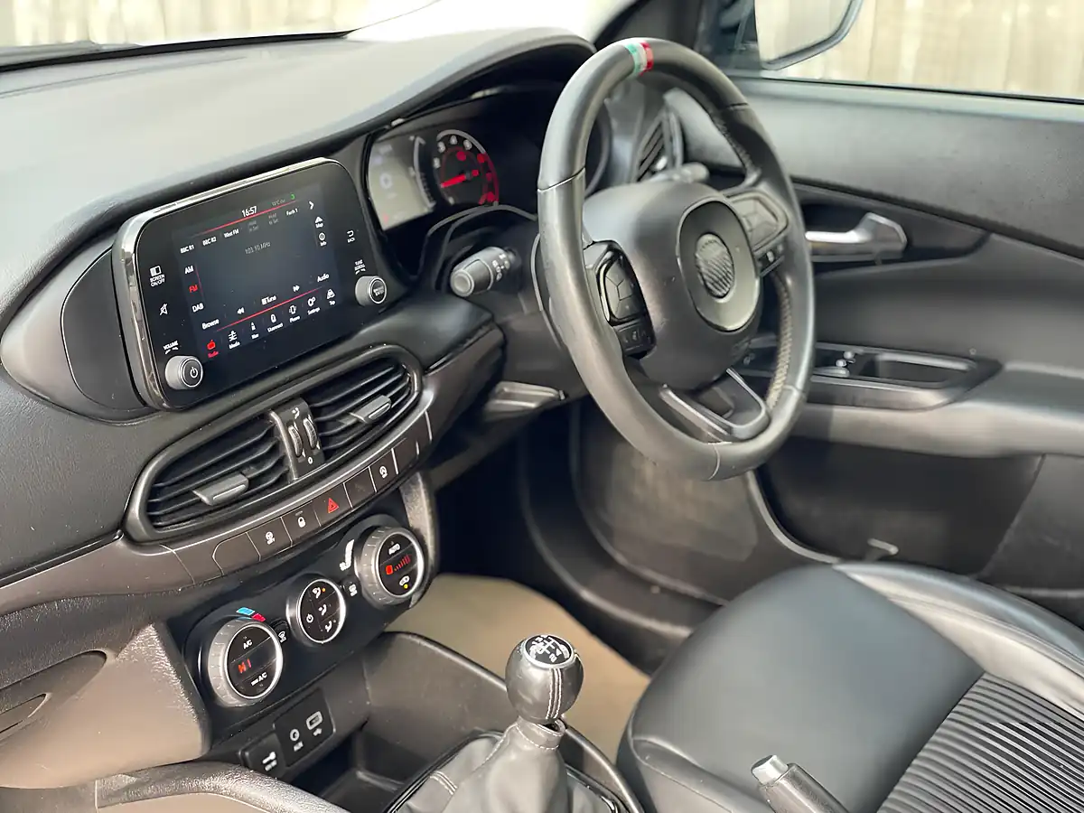 Used 2018 Fiat Tipo S-Design Grey - Interior and Exterior details 6