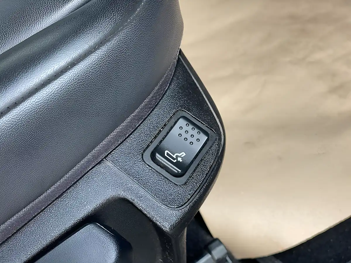 Used 2018 Fiat Tipo S-Design Grey - Interior and Exterior details 7