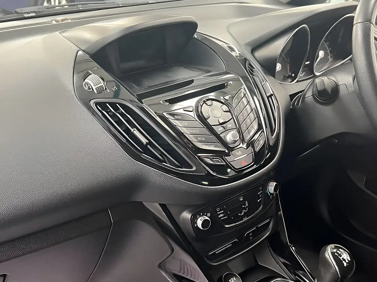 Used 2018 Ford B-Max Zetec Navigator Silver - Interior and Exterior details 11