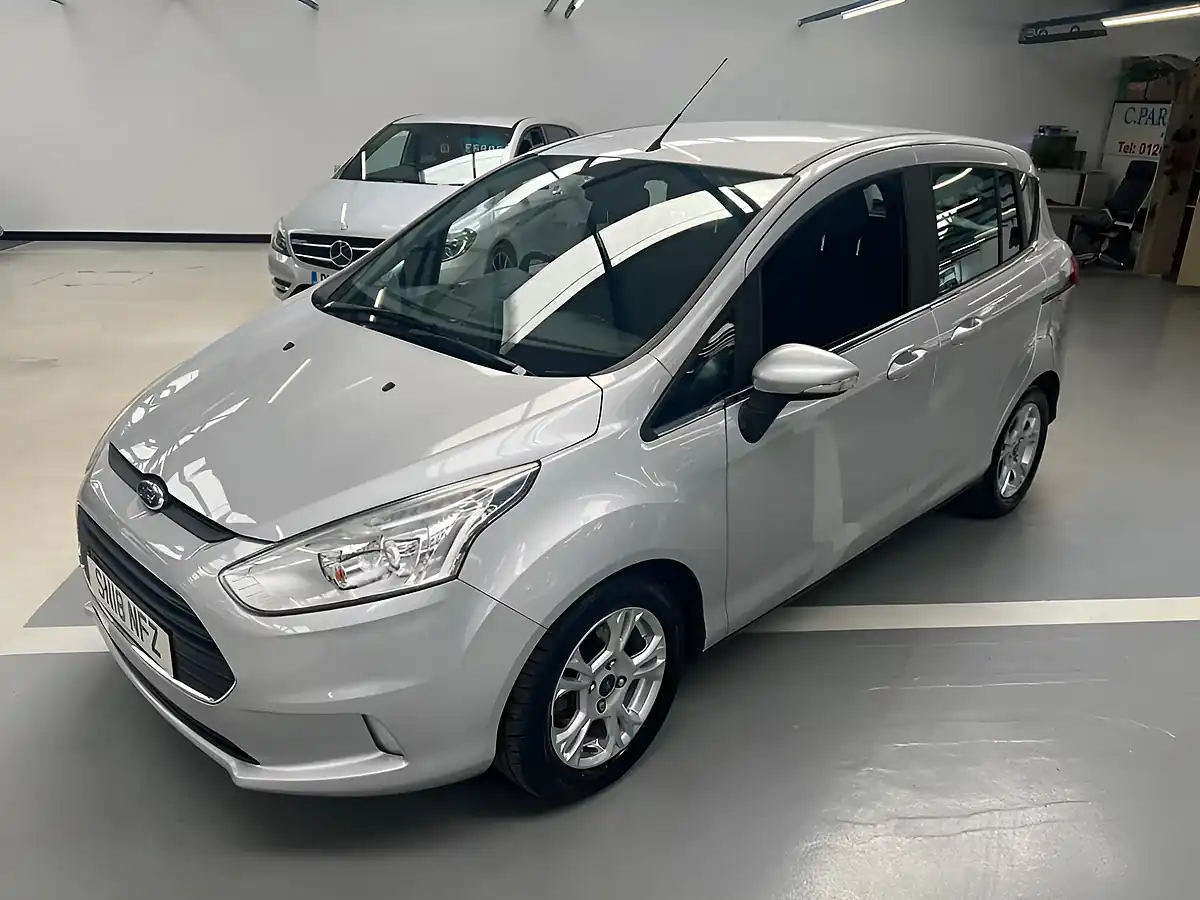 Used 2018 Ford B-Max Zetec Navigator Silver - Interior and Exterior details 3