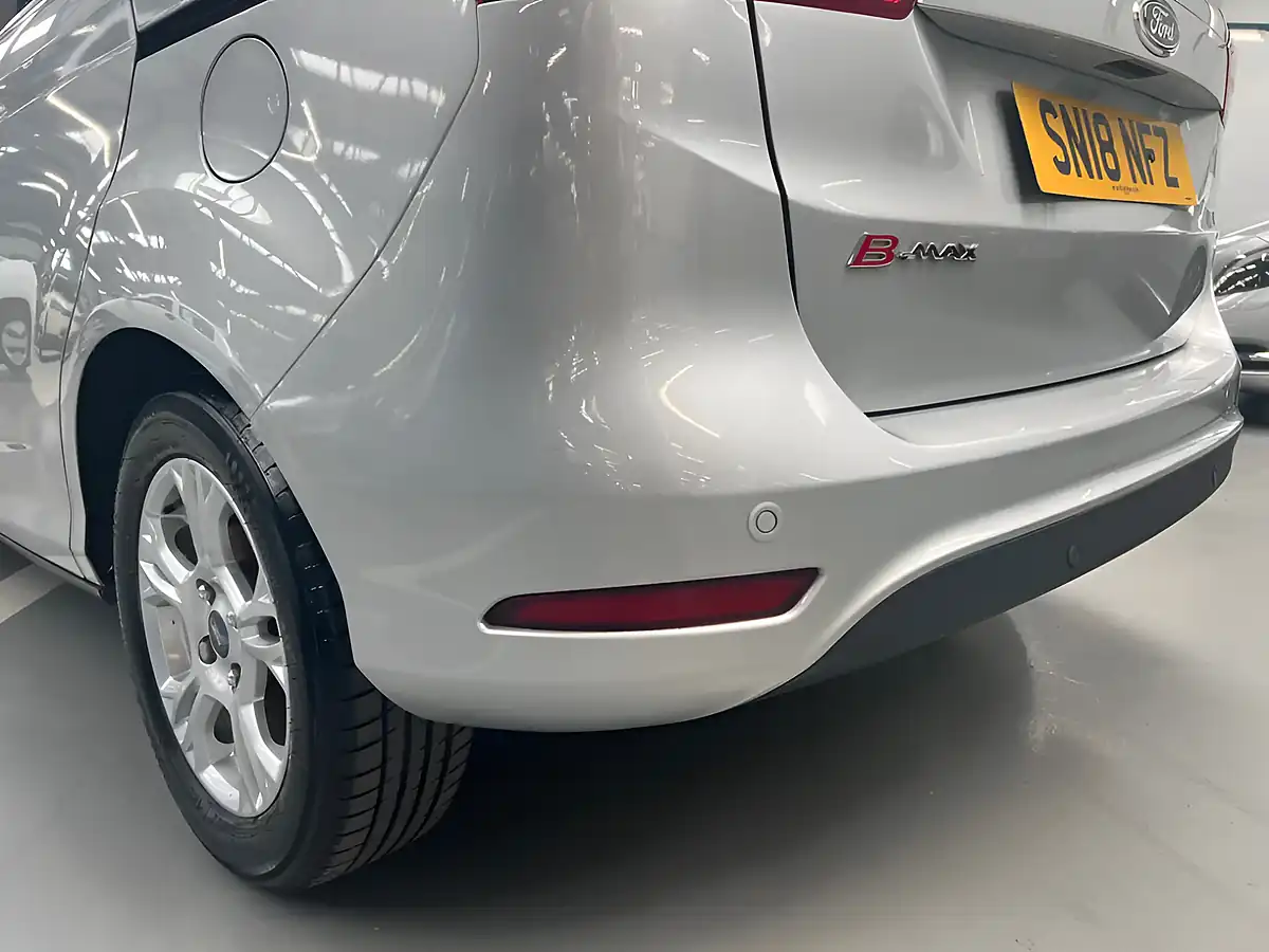 Used 2018 Ford B-Max Zetec Navigator Silver - Interior and Exterior details 6