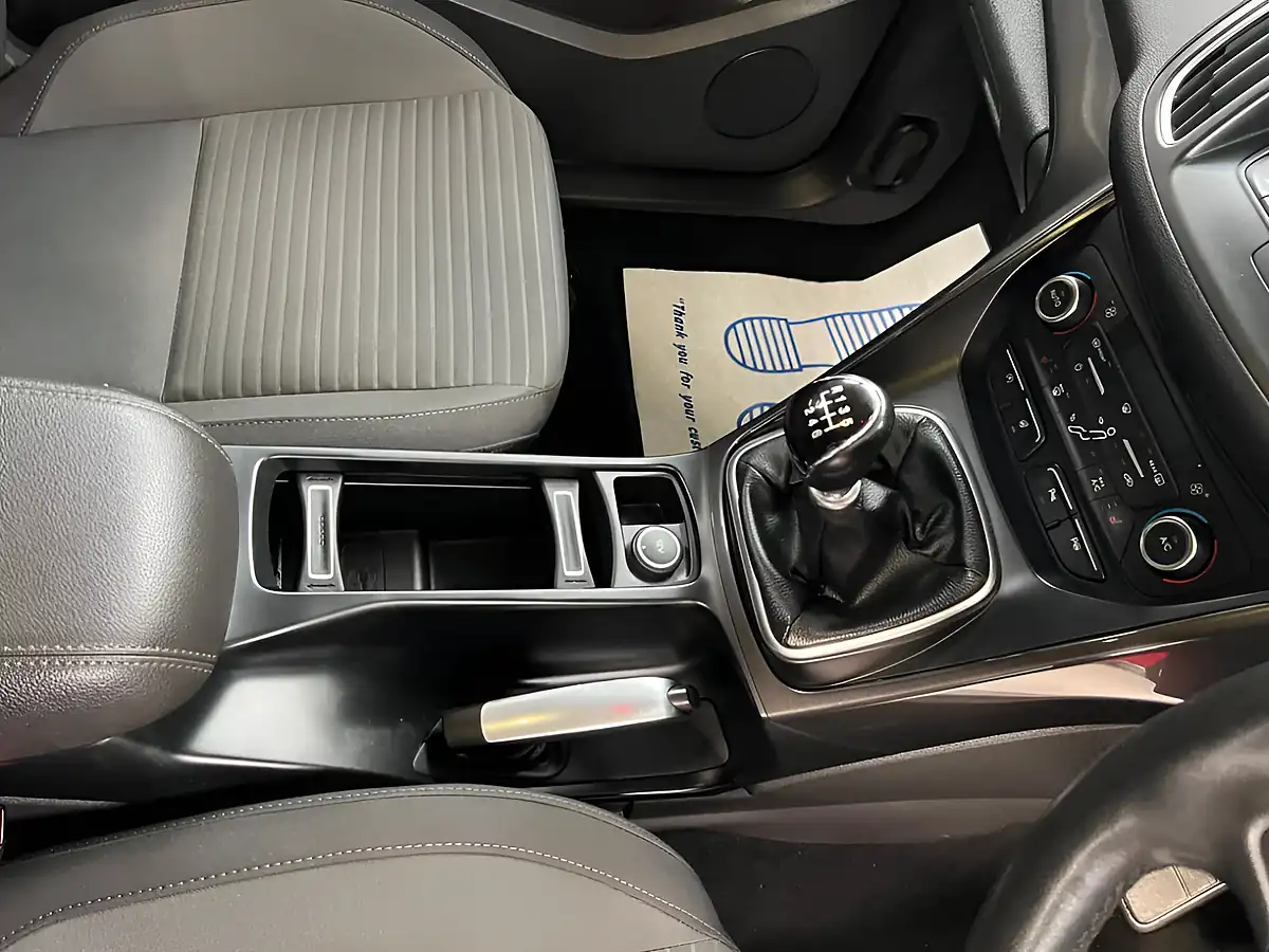 Used 2018 Ford C-Max Titanium Grey - Interior and Exterior details 9