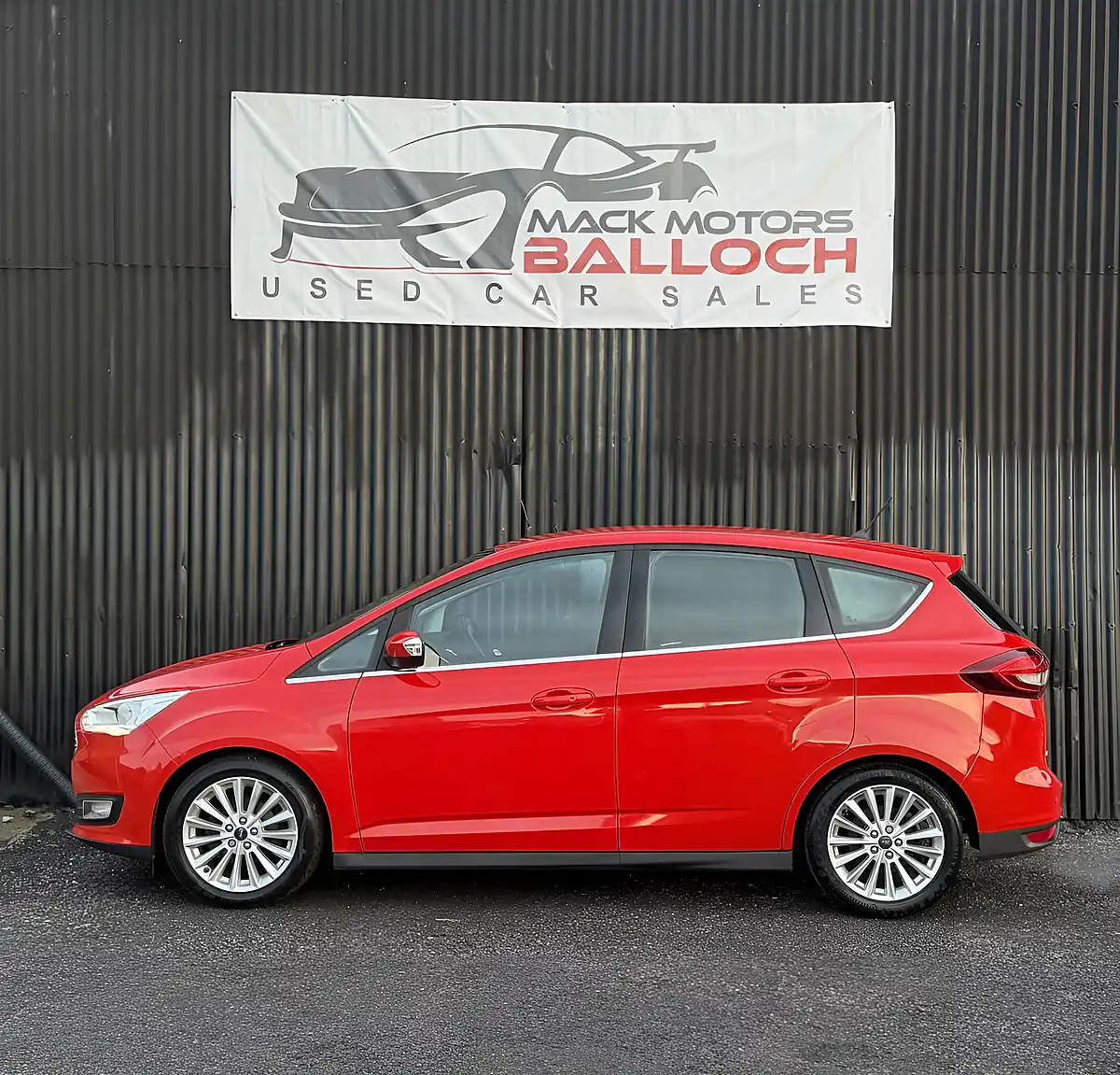 Used 2018 Ford C-Max Titanium Red - Interior and Exterior details 8