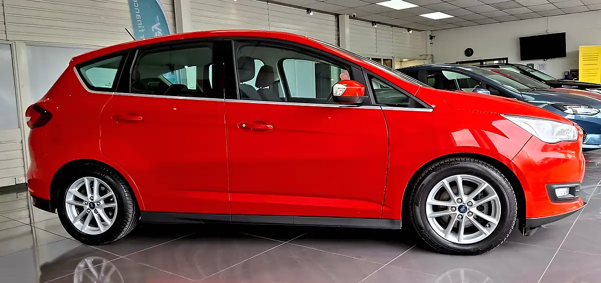 Used 2018 Ford C-Max Zetec Red - Interior and Exterior details 6