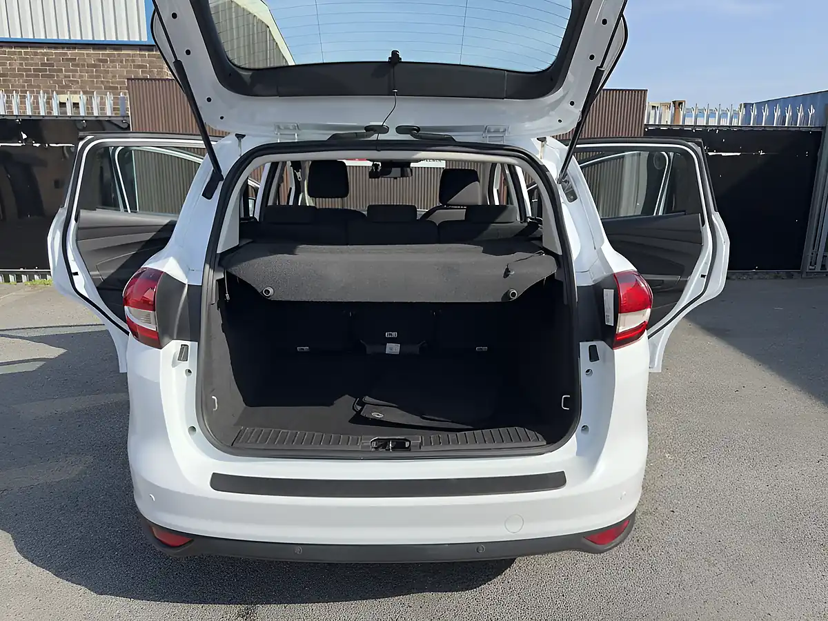 Used 2018 Ford C-Max Zetec White - Interior and Exterior details 11