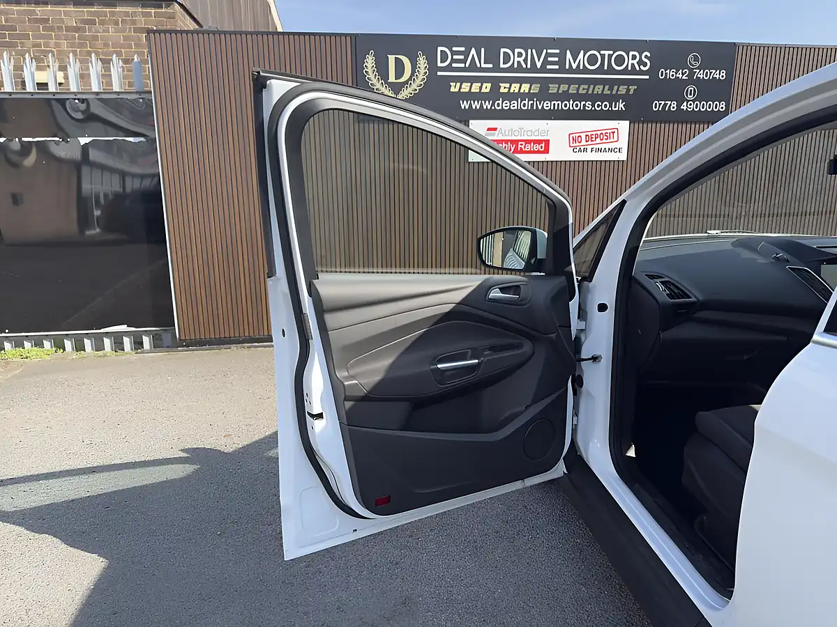 Used 2018 Ford C-Max Zetec White - Interior and Exterior details 13