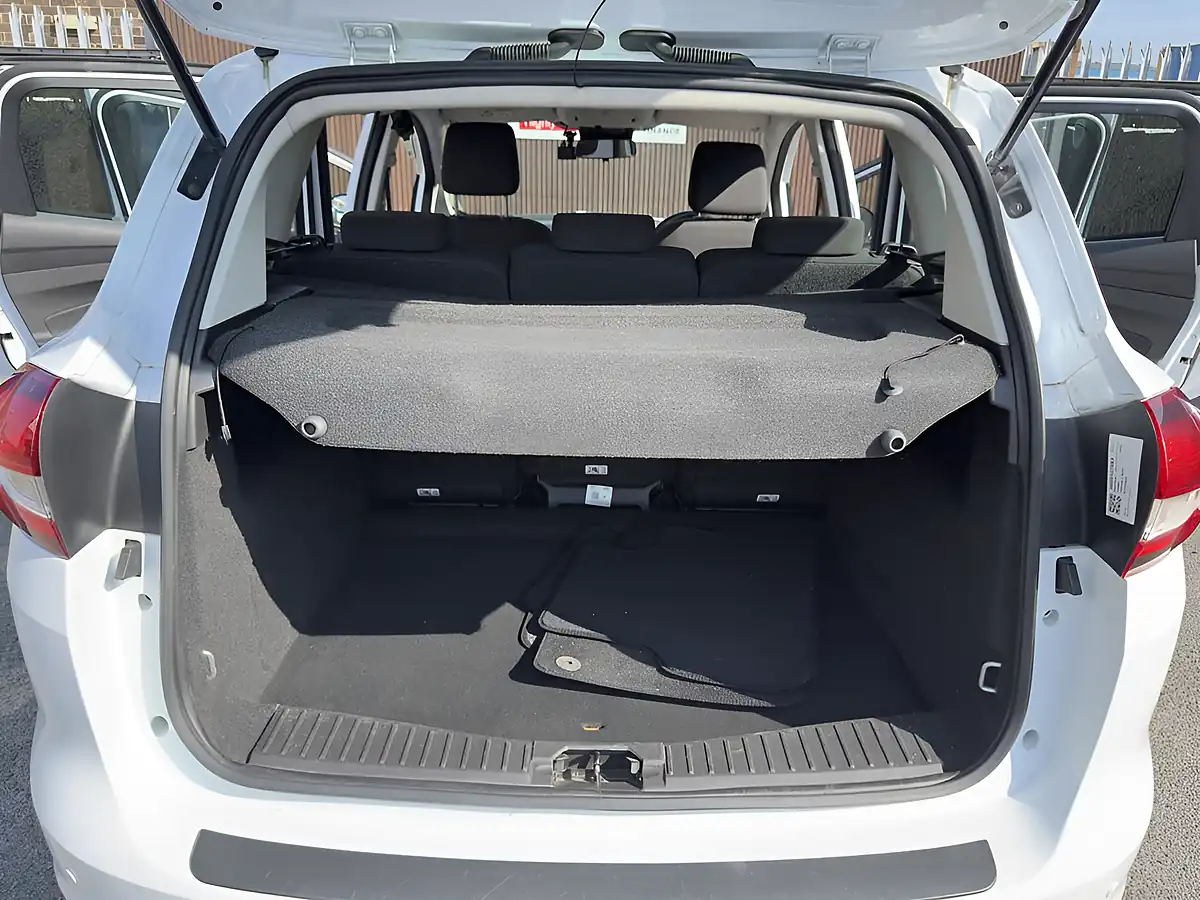 Used 2018 Ford C-Max Zetec White - Interior and Exterior details 16
