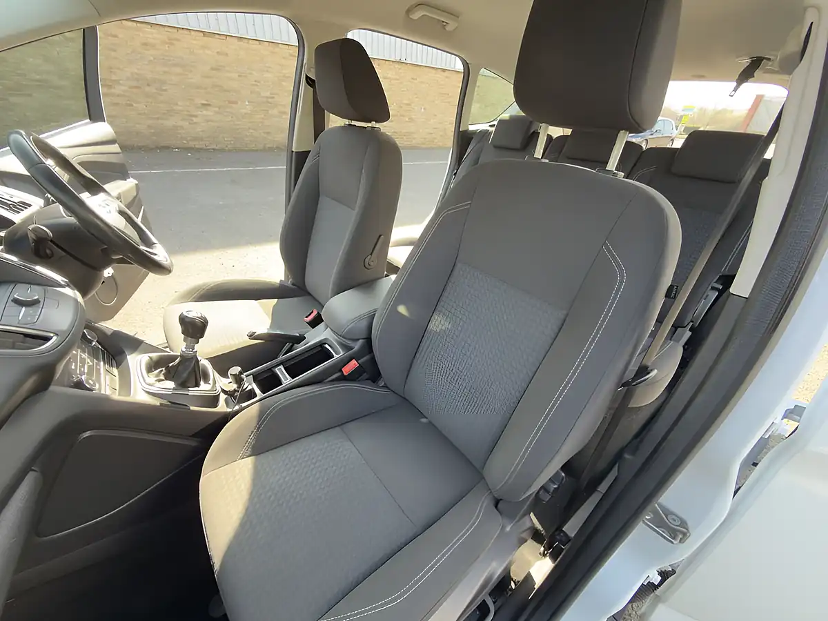 Used 2018 Ford C-Max Zetec White - Interior and Exterior details 17