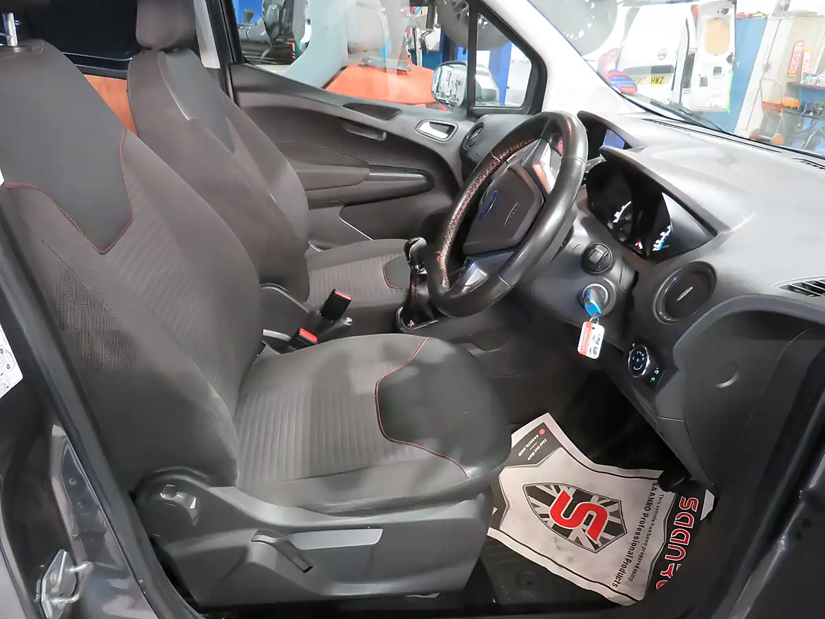 Used 2018 Ford Courier Sport Grey - Interior and Exterior details 11