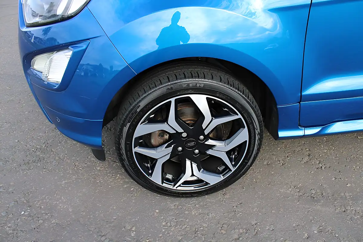 Used 2018 Ford Ecosport ST-Line Blue - Interior and Exterior details 14