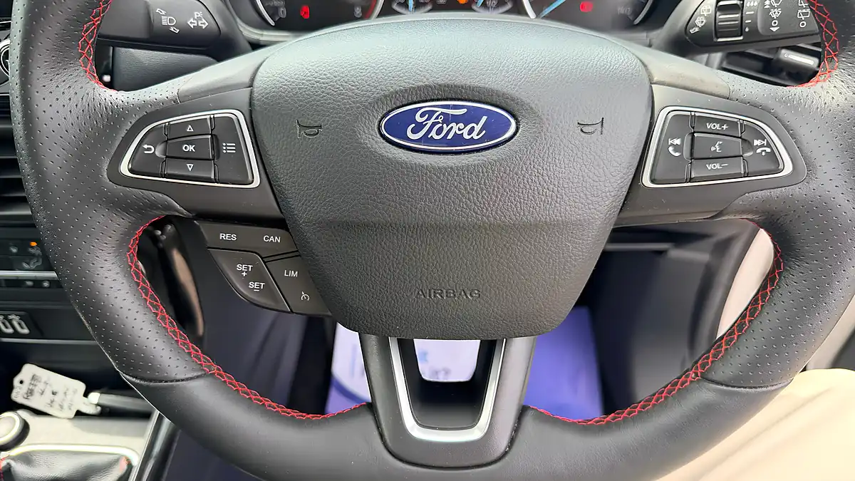 Used 2018 Ford Ecosport ST-Line White - Interior and Exterior details 14