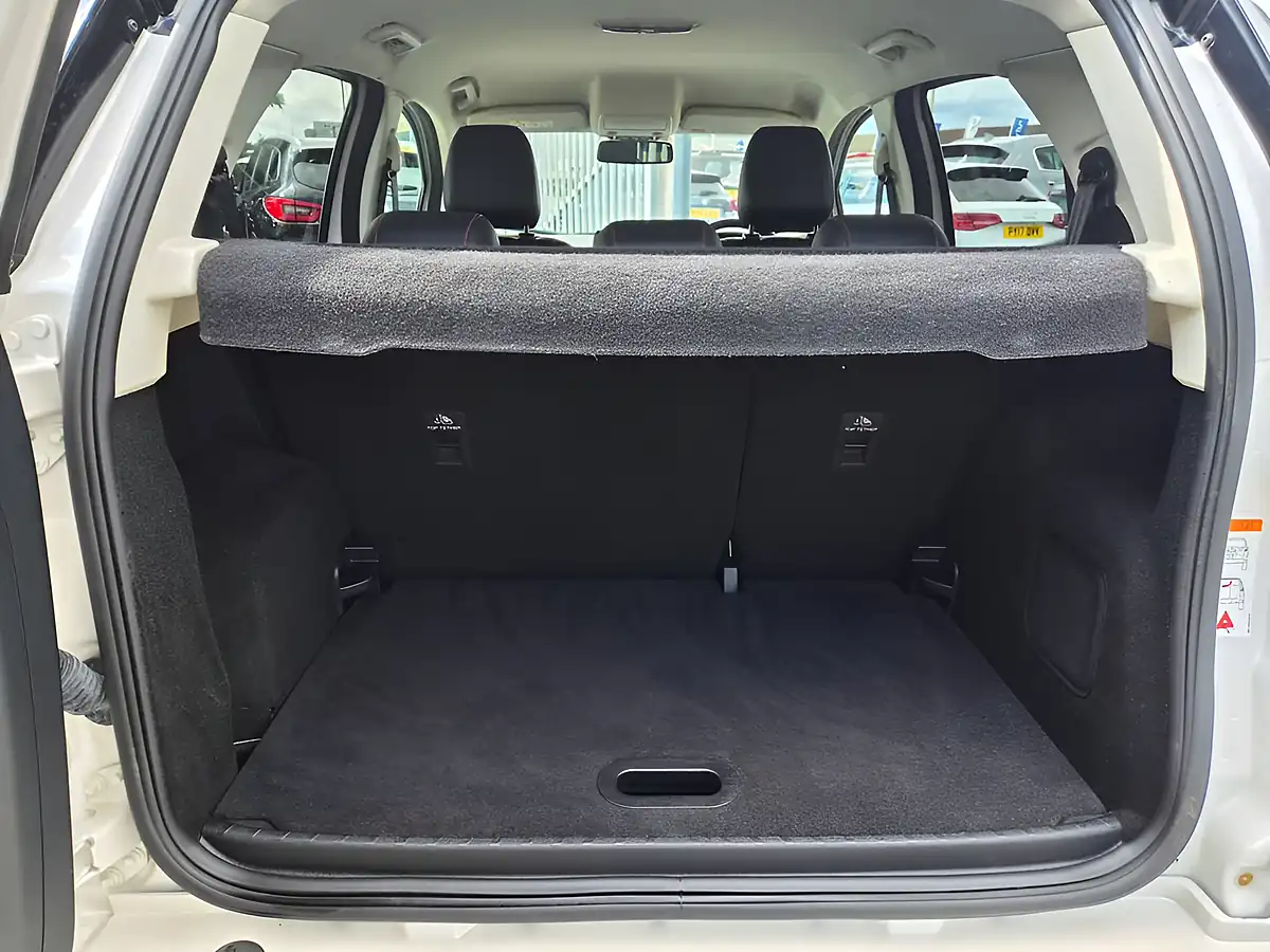 Used 2018 Ford Ecosport ST-Line White - Interior and Exterior details 13