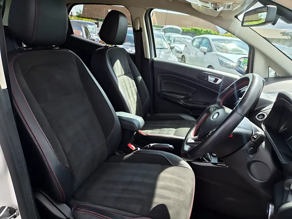 Used 2018 Ford Ecosport ST-Line White - Interior and Exterior details 7