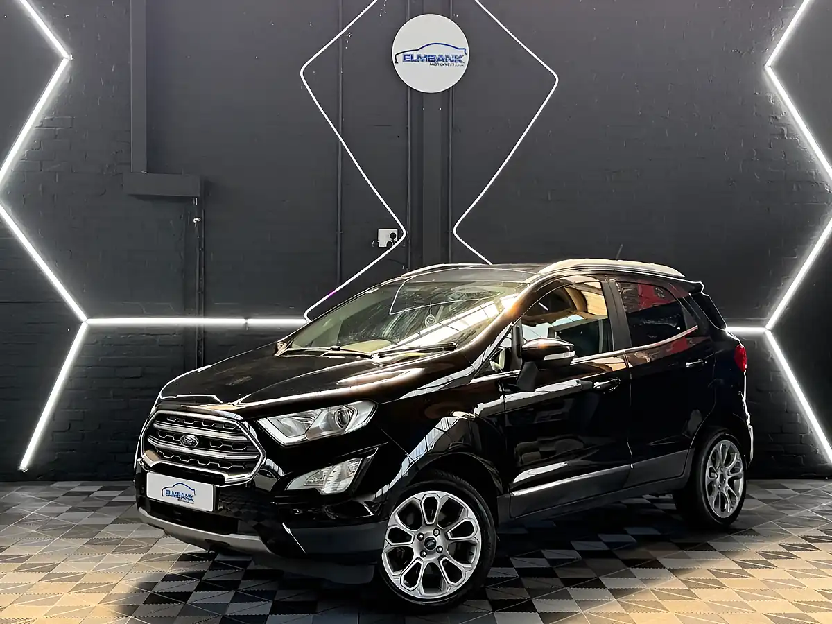 Used 2018 Ford Ecosport Titanium Black - Front View