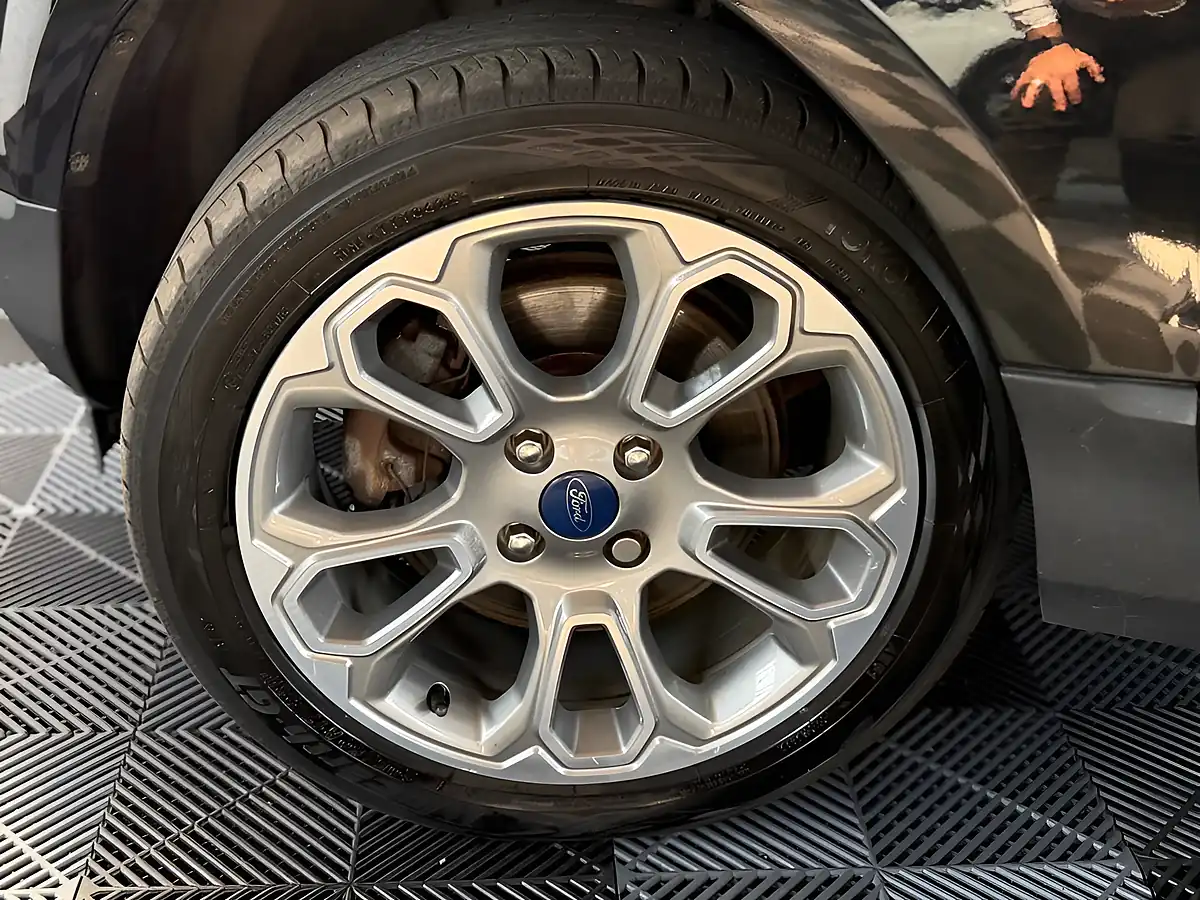 Used 2018 Ford Ecosport Titanium Black - Interior and Exterior details 12