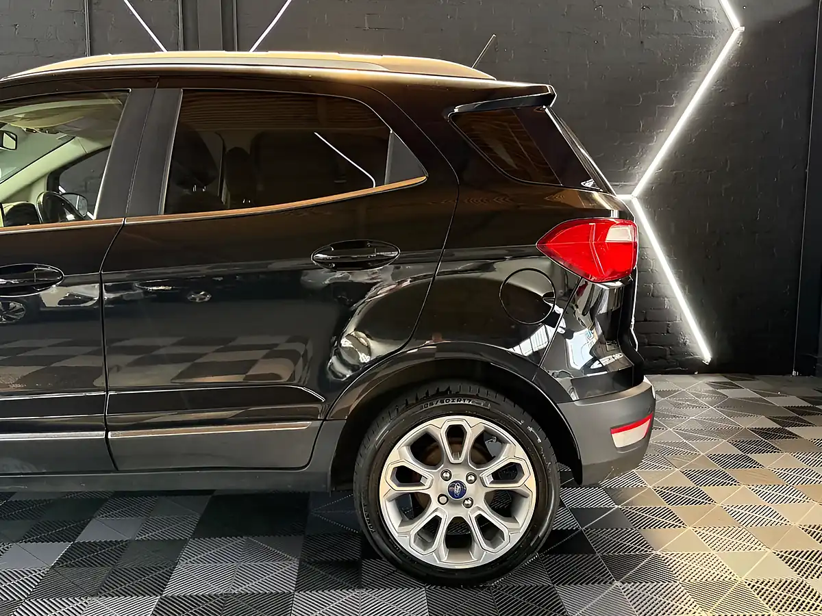 Used 2018 Ford Ecosport Titanium Black - Interior and Exterior details 4
