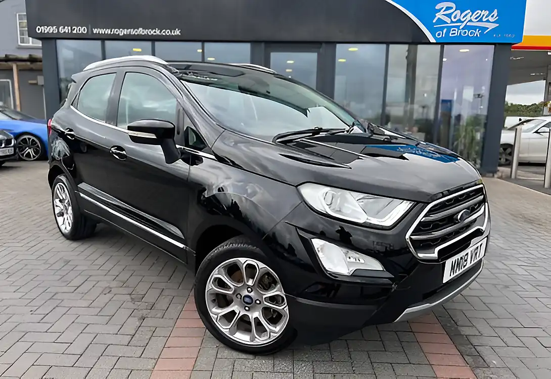 Used 2018 Ford Ecosport Titanium Black - Front View
