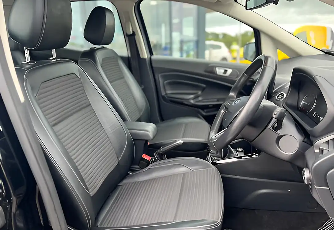 Used 2018 Ford Ecosport Titanium Black - Interior and Exterior details 11