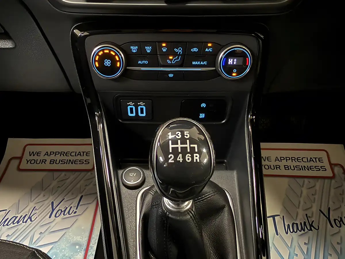 Used 2018 Ford Ecosport Titanium Blue - Interior and Exterior details 10