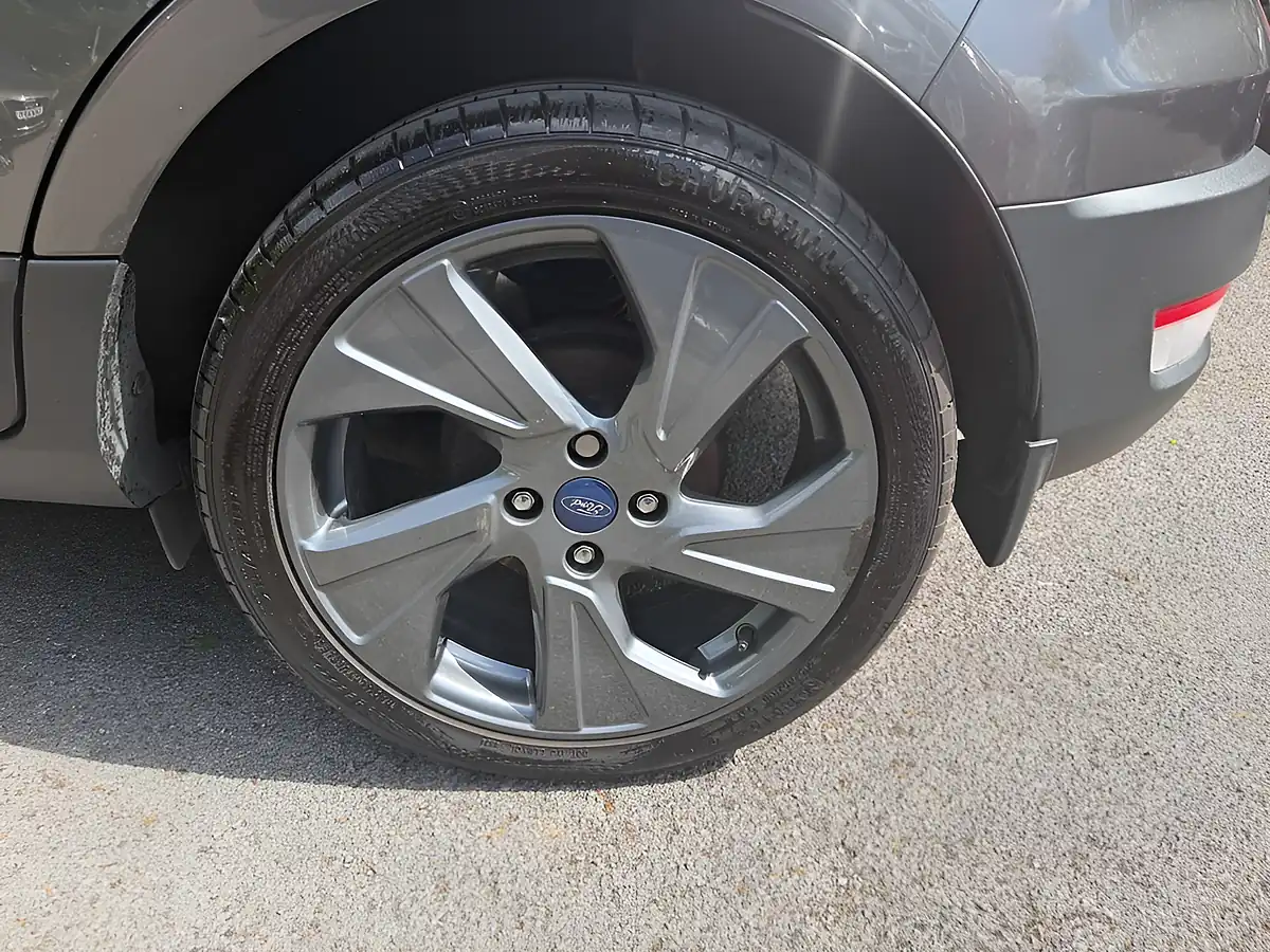 Used 2018 Ford Ecosport Titanium Grey - Interior and Exterior details 10