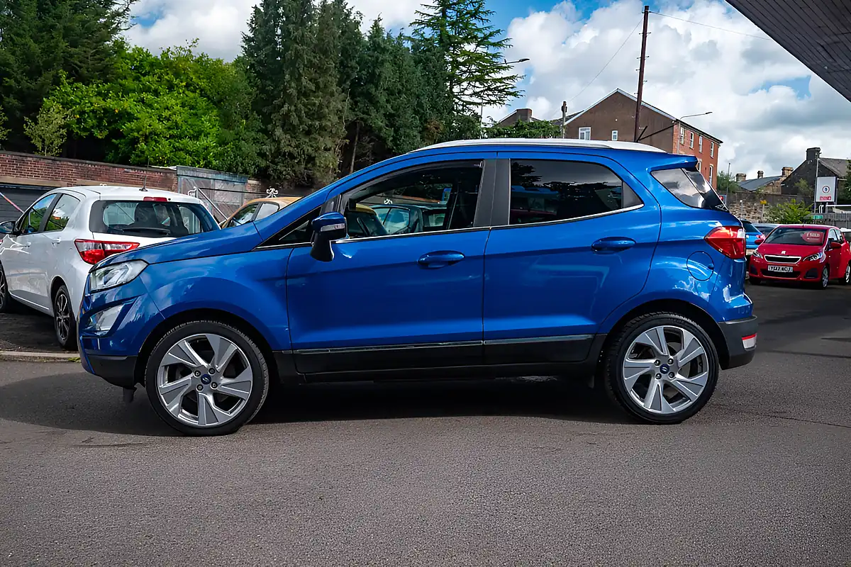 Used 2018 Ford Ecosport Titanium Lightning Blue - Interior and Exterior details 5