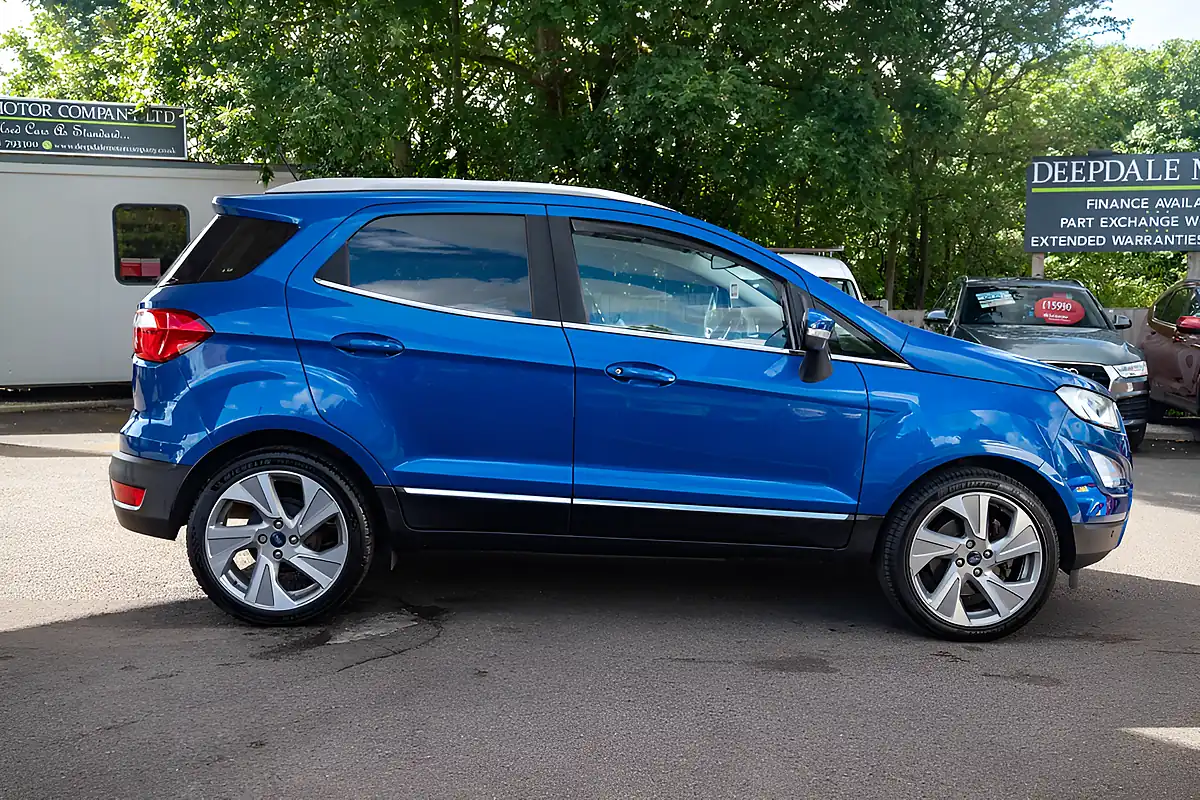 Used 2018 Ford Ecosport Titanium Lightning Blue - Interior and Exterior details 9