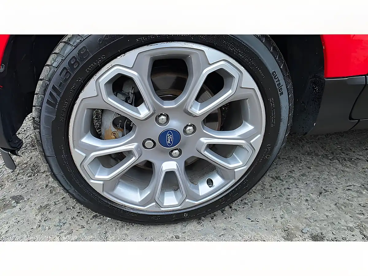 Used 2018 Ford Ecosport Titanium Red - Interior and Exterior details 18